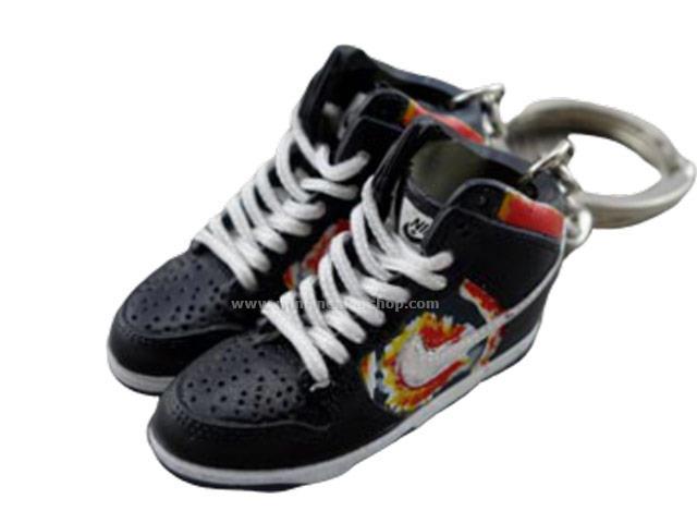 mini sneaker keychains Dunk High Pro SB HUF (2004) - Sneakers Passion