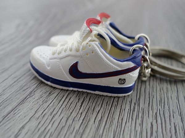 Mini sneaker keychain 3D Dunk SB low @ - Sneakers Passion