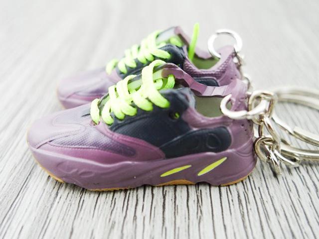 Mini Sneaker Keychains YZY - MAUVE with yellow laces - Sneakers Passion