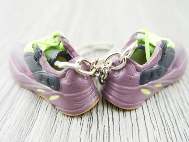 Mini Sneaker Keychains YZY - MAUVE with yellow laces - Sneakers Passion