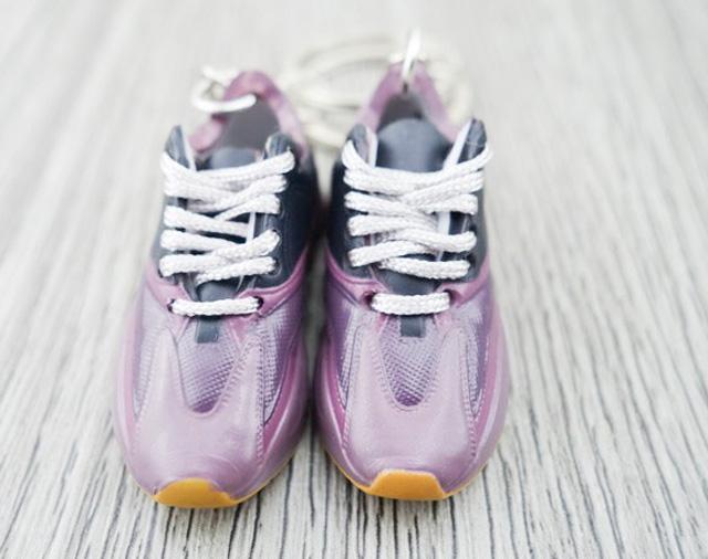 Mini Sneaker Keychains YZY 700 - MAUVE with white laces - Sneakers Passion