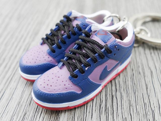 Mini sneaker keychain 3D Dunk Lo - Lila Blue Red - Sneakers Passion