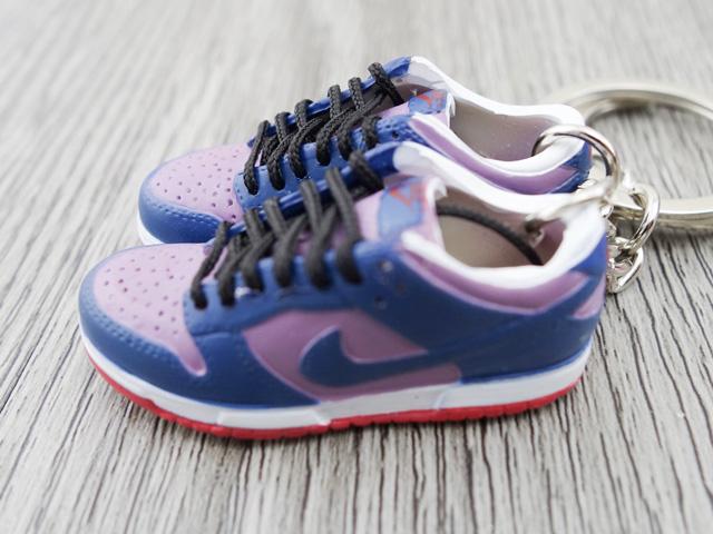 Mini sneaker keychain 3D Dunk Lo - Lila Blue Red - Sneakers Passion