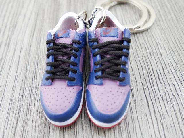Mini sneaker keychain 3D Dunk Lo - Lila Blue Red - Sneakers Passion
