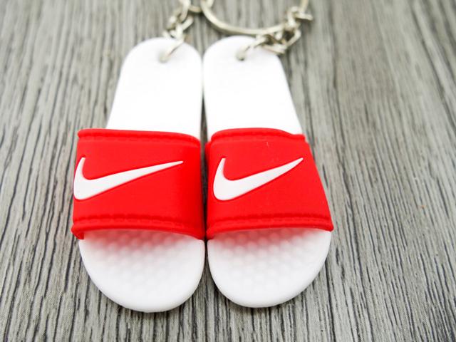mini 3D sneaker keychains Flip Flops - Benassi Sandals Red/White - Sneakers Passion
