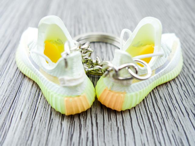 Mini Sneaker Keychains YZY Hyperspace - Sneakers Passion