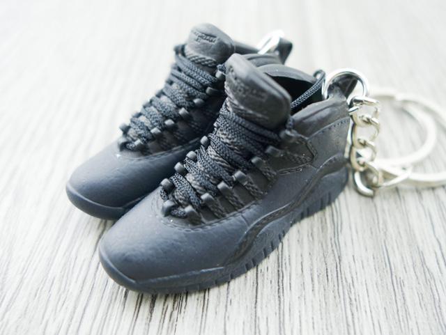 Mini Sneaker Keychains AJ 10 - Triple Black - Sneakers Passion