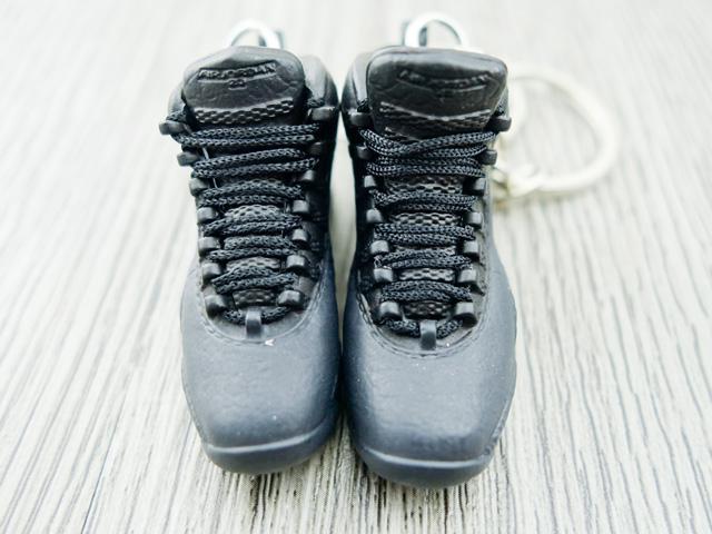 Mini Sneaker Keychains AJ 10 - Triple Black - Sneakers Passion