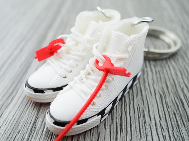 Mini sneaker keychain 3D Converse OW - STRIPE - Sneakers Passion