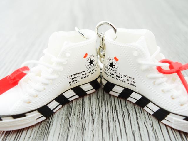 Mini sneaker keychain 3D Converse OW - STRIPE - Sneakers Passion