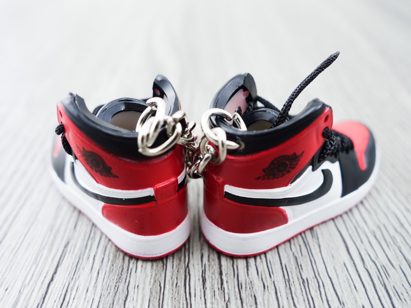 Mini sneaker keychain 3D Air Jordan 1 Black Toe - Sneakers Passion