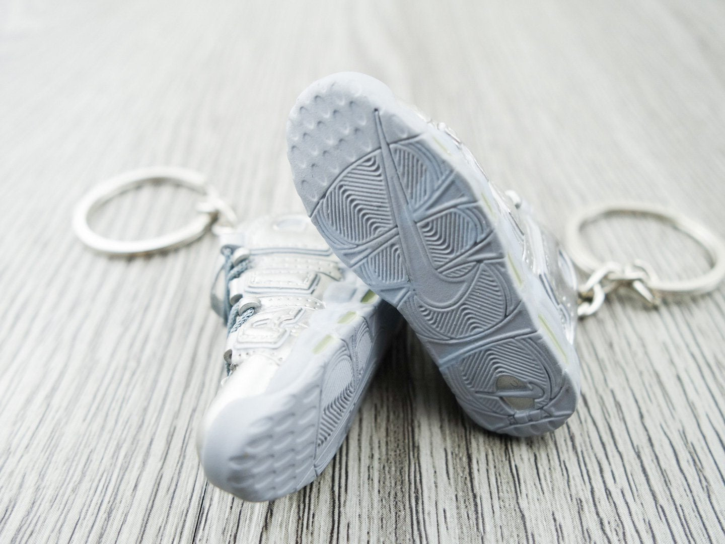 Mini 3D sneaker keychains Air Up Tempo - SILVER - Sneakers Passion