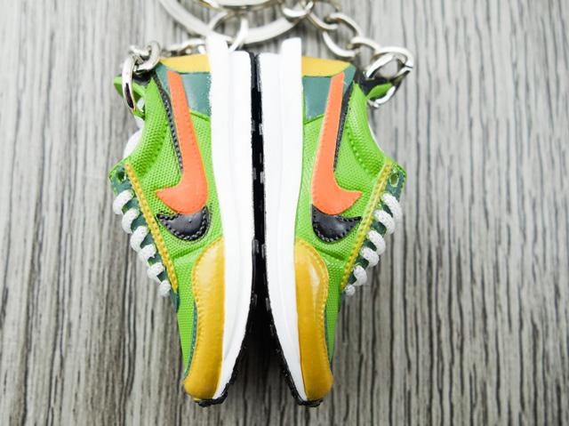 Mini 3D sneaker keychains Nike Waffle x SACAI - Green Multi - Sneakers Passion
