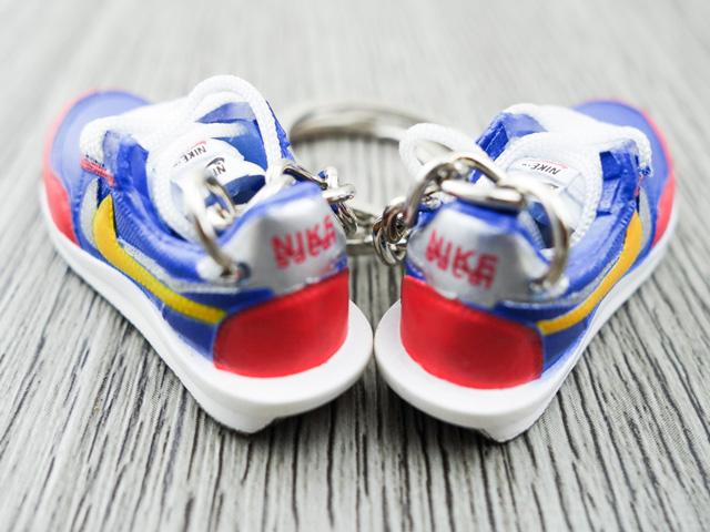 Mini 3D sneaker keychains Waffle x SACAI - Blue Multi - Sneakers Passion