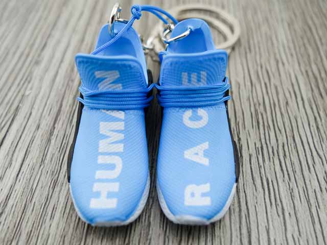 Mini sneaker keychain 3D Pharrell - Human Race - Blue - Sneakers Passion