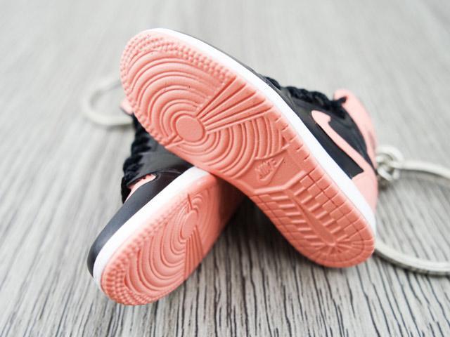 Mini sneaker keychain 3D Air Jordan 1 - Crimson Tint - Sneakers Passion