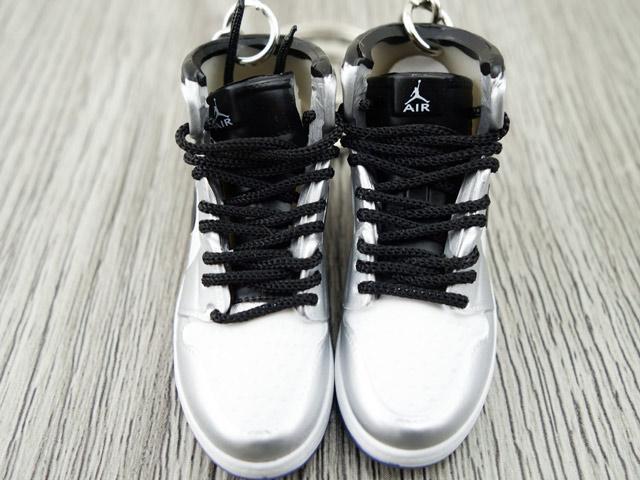 Mini sneaker keychain 3D AJ 1 - Kawhi Leonard - Sneakers Passion