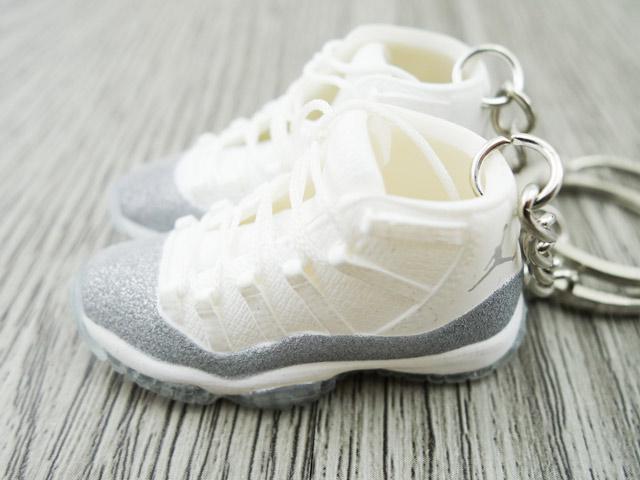 Mini 3D sneaker keychains AJ 11 - Metallic Silver - Sneakers Passion