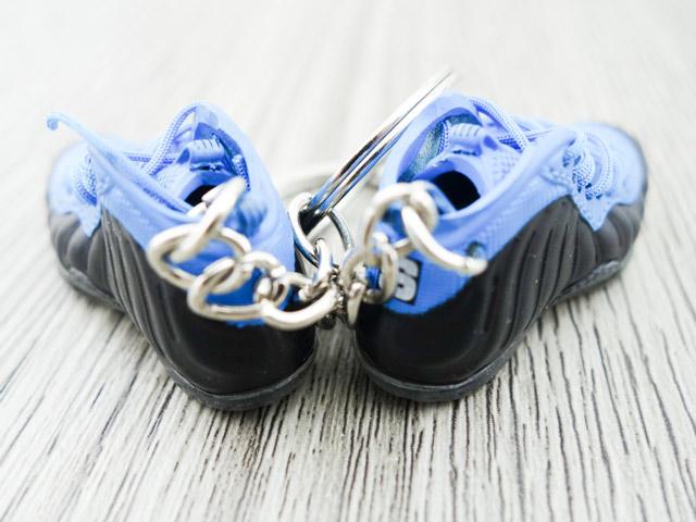 Mini sneaker keychain 3D Foam - Blue/Black - Sneakers Passion