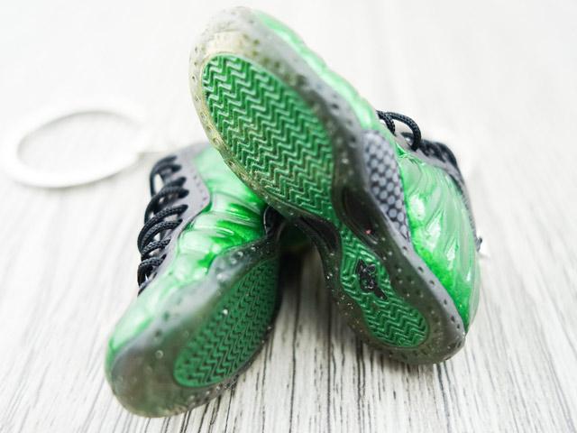 Mini sneaker keychain 3D Foam - Space Green - Sneakers Passion