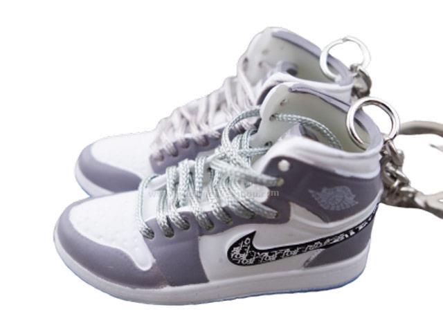 Mini sneaker keychain 3D Air Jordan 1 x Christian Dior - Sneakers Passion