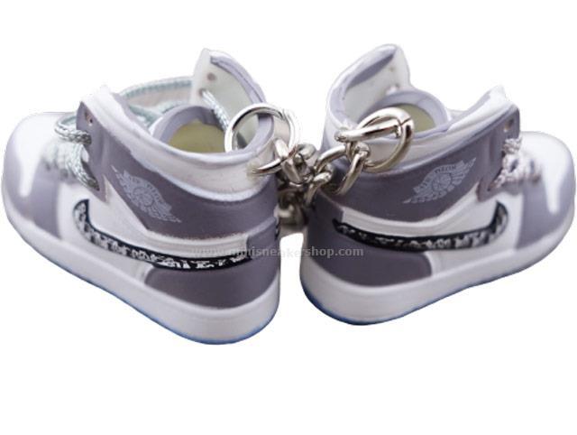 Mini sneaker keychain 3D Air Jordan 1 x Christian Dior - Sneakers Passion
