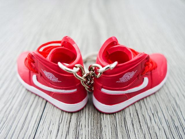 Mini sneaker keychain 3D Air Jordan 1 - OG Gym Red HQ - Sneakers Passion