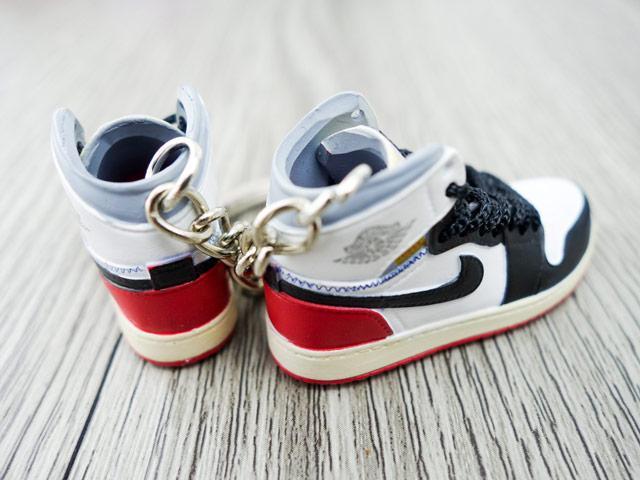 Mini sneaker keychain 3D Air Jordan 1 - High Union Los Angeles Black Toe - Sneakers Passion