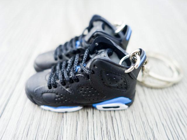Mini Sneaker Keychains AJ 6 - Retro UNC - Sneakers Passion