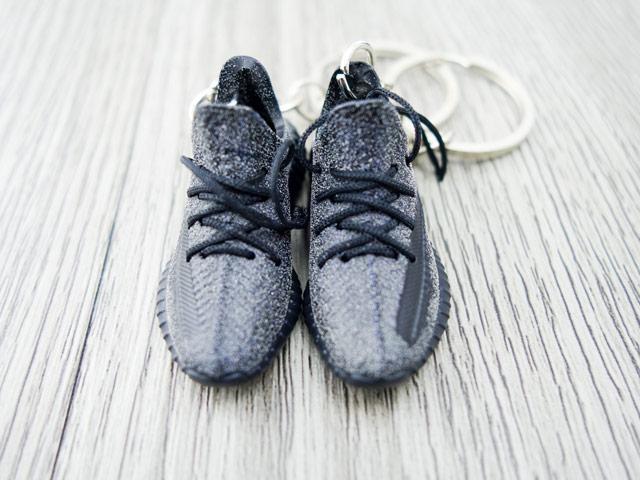 Mini Sneaker Keychains YZY - Static Black Reflective - Sneakers Passion