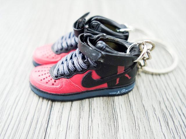 Mini sneaker keychain Air Force 1 Rasheed Wallace Black and Red - Sneakers Passion