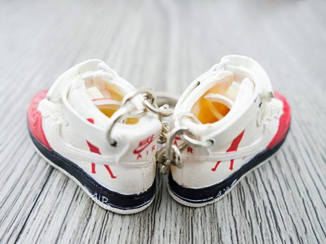 Mini sneaker keychain Air Force 1 Rasheed Wallace Red and White - Sneakers Passion