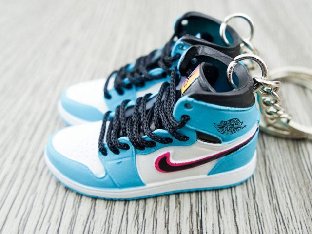 Mini sneaker keychain 3D Air Jordan 1 - South Beach HQ - Sneakers Passion