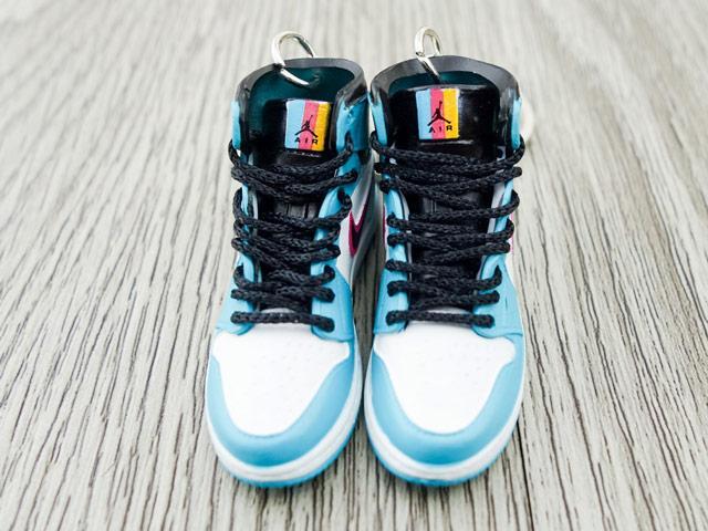 Mini sneaker keychain 3D Air Jordan 1 - South Beach HQ - Sneakers Passion