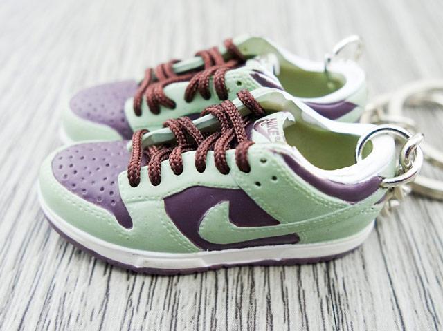 Mini sneaker keychain 3D SB Dunk - Pistachio - Sneakers Passion