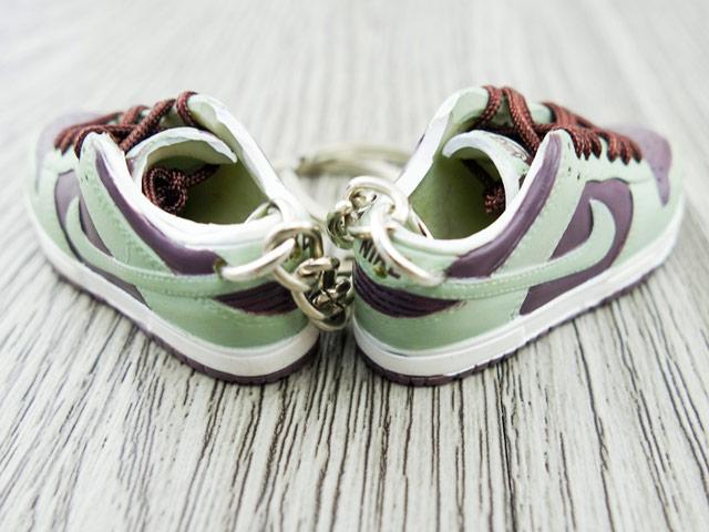 Mini sneaker keychain 3D SB Dunk - Pistachio - Sneakers Passion
