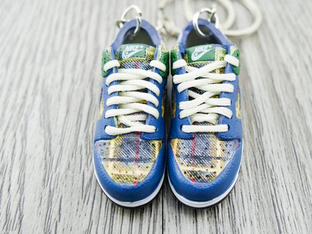 Mini sneaker keychain 3D SB Dunk - Tweed - Sneakers Passion
