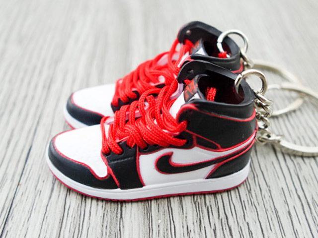 Mini sneaker keychain 3D Air Jordan 1 - High Bloodline - Sneakers Passion