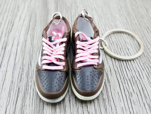 Mini sneaker keychain 3D Air Jordan 1 Low - Travis Scott - Sneakers Passion
