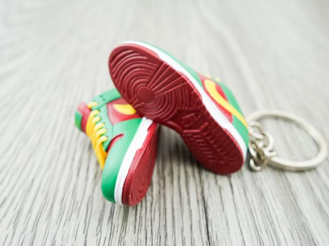 Mini sneaker keychain 3D Dunk - Green Red Yellow - Sneakers Passion