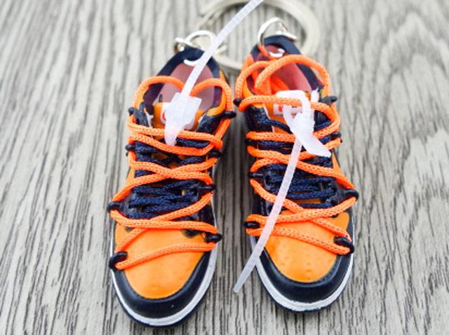 Mini sneaker keychain 3D Dunk Low OW - University Gold Midnight Navy - Sneakers Passion
