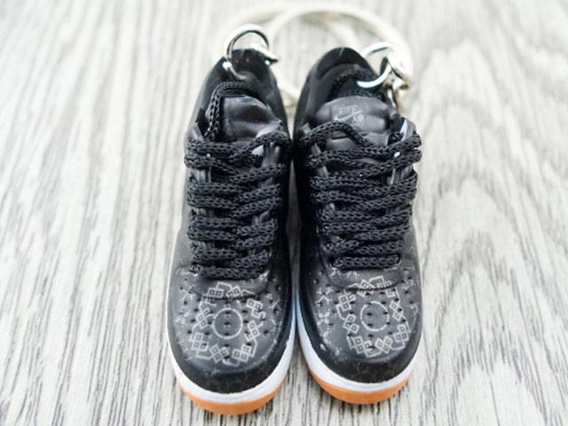 Mini 3D sneaker keychains Air Force 1 x CLOT - Black Gum - Sneakers Passion