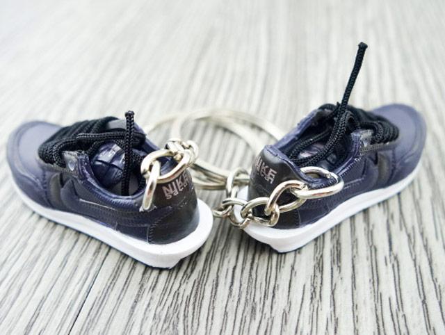 Mini 3D sneaker keychains Waffle x SACAI - Black - Sneakers Passion