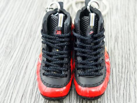Mini sneaker keychain 3D Foam One Slam Dunk - Sneakers Passion