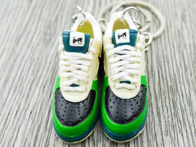 Mini 3D sneaker keychains BAPE - Green White Black - Sneakers Passion