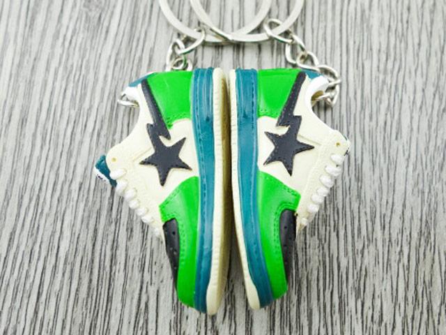 Mini 3D sneaker keychains BAPE - Green White Black - Sneakers Passion
