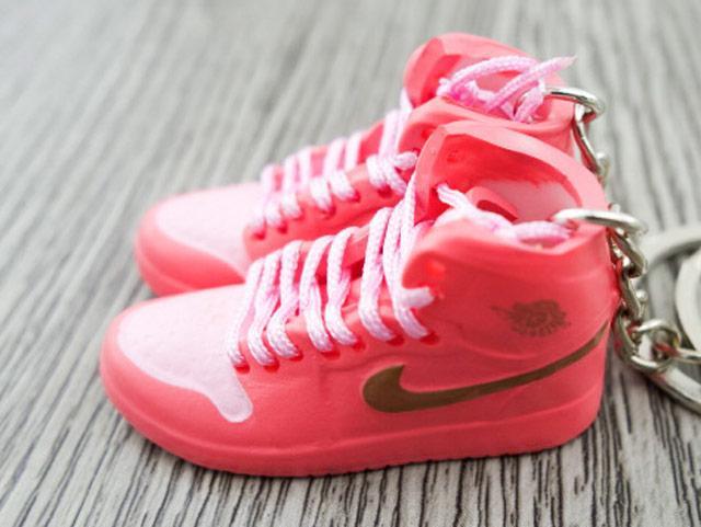 Mini sneaker keychain 3D Air Jordan 1 - Double Pink HQ - Sneakers Passion