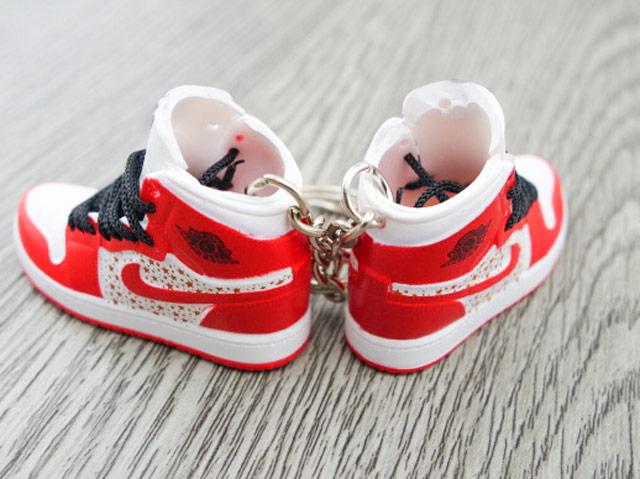 Mini sneaker keychain 3D AJ1 x SUP - Red - Sneakers Passion