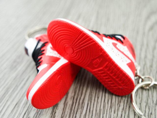 Mini sneaker keychain 3D AJ1 x SUP - Red - Sneakers Passion