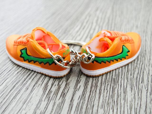 Mini sneaker keychain 3D Dunk SB low Grateful Dead Orange - Sneakers Passion